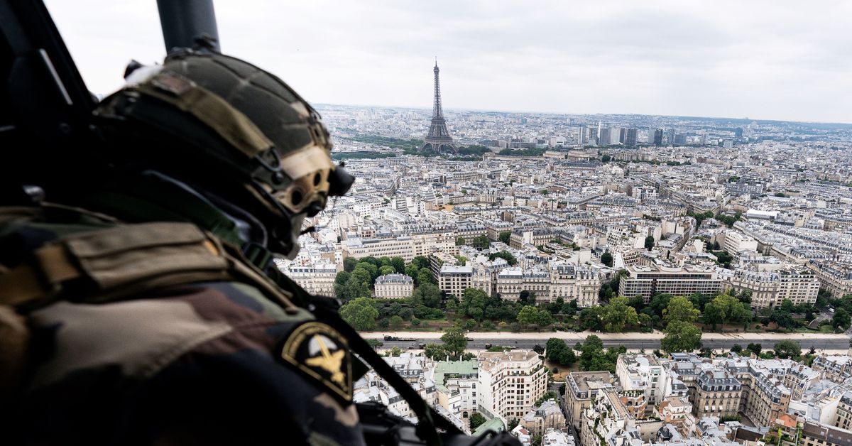 The French Army is hiring science fiction writers to imagine